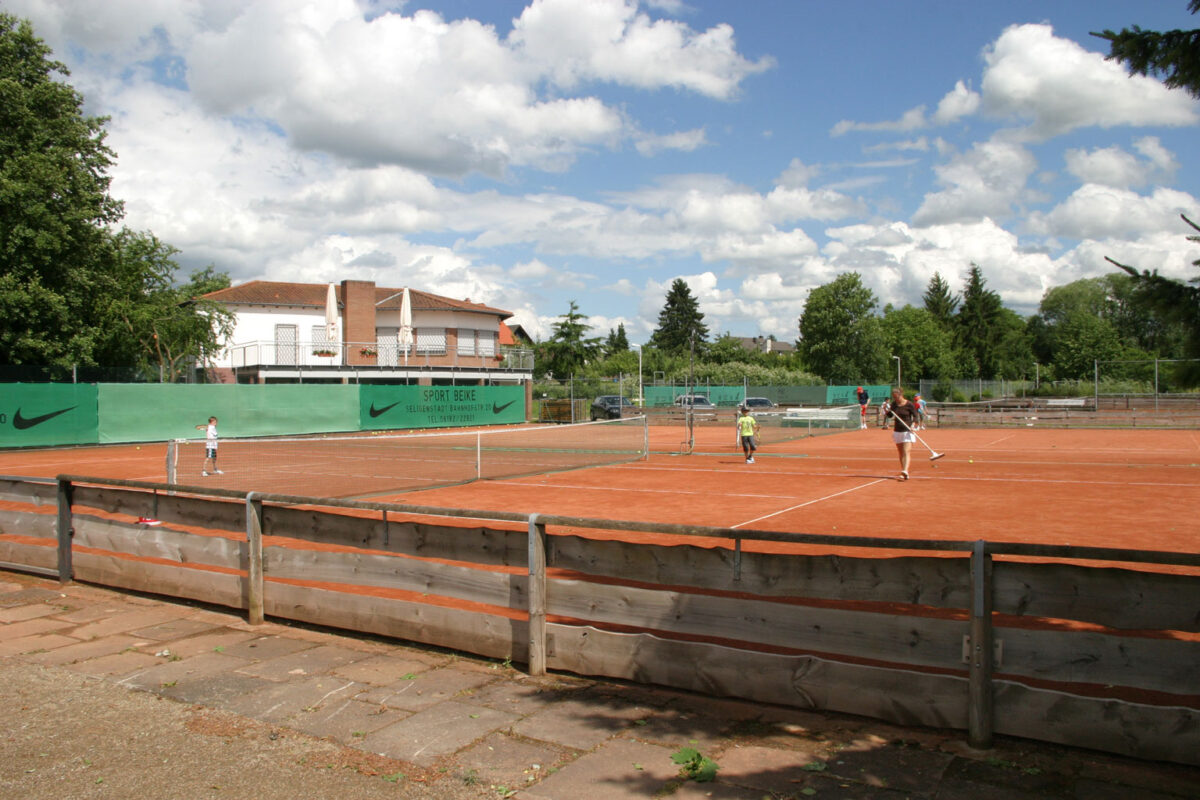 Tennisanlage – Home